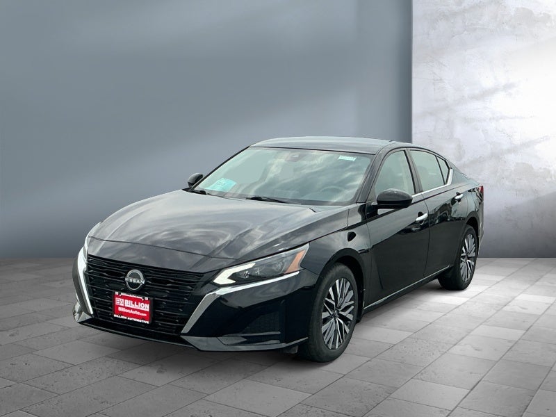 2023 Nissan Altima 2.5 SV in Super Black — front three-quarter view